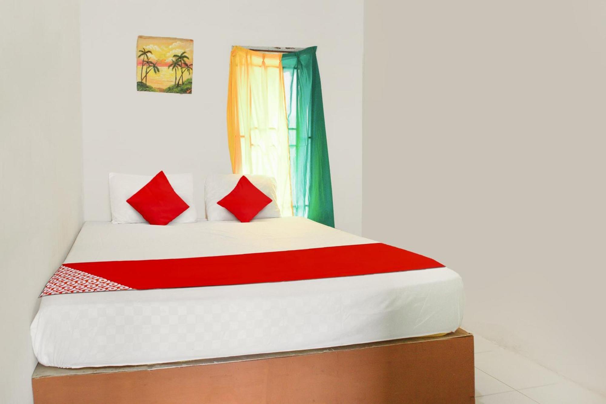 Oyo 91051 Ratu 354 Hotel Pontianak