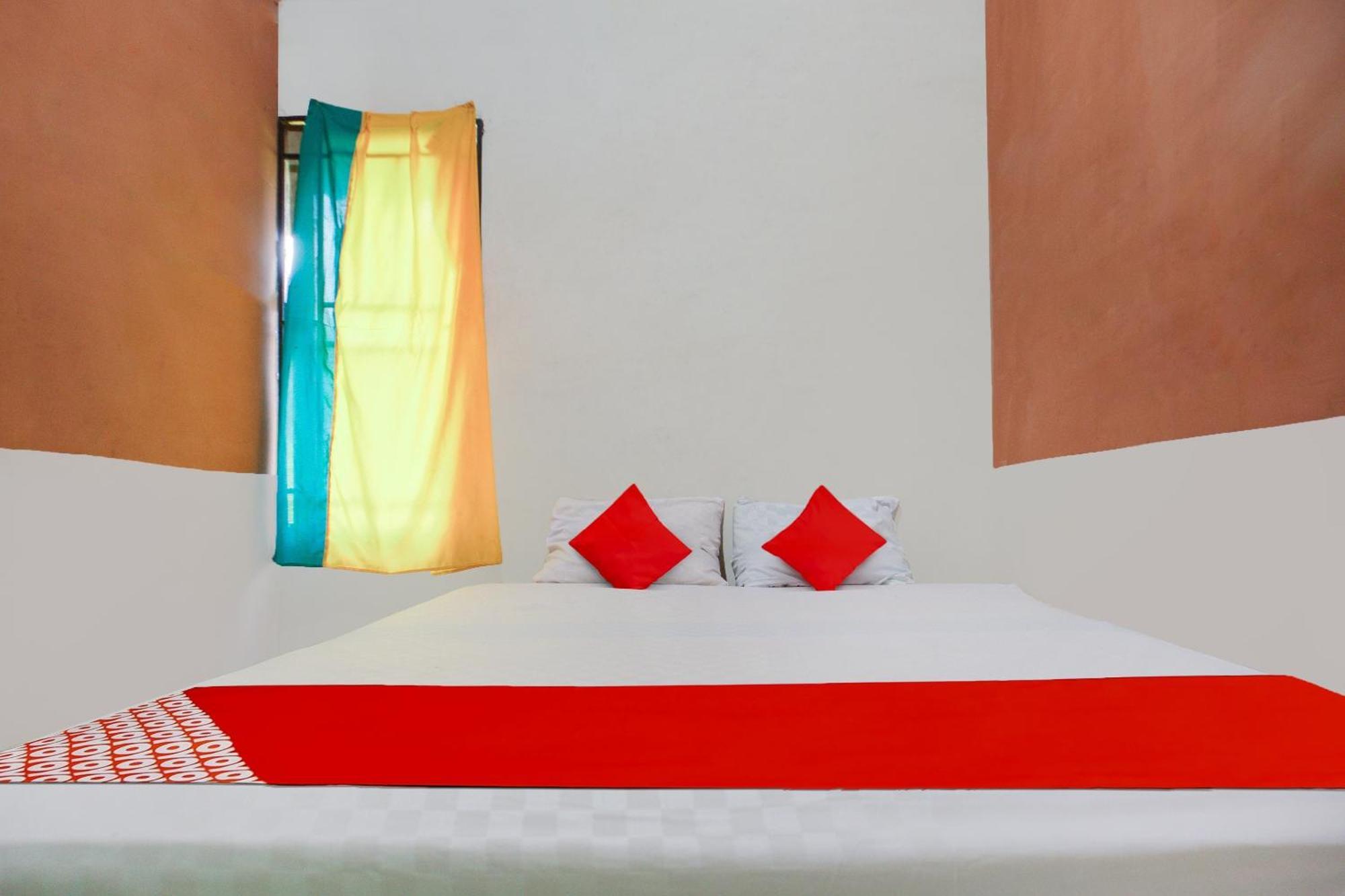 Hotel Oyo 91051 Ratu 354 Pontianak