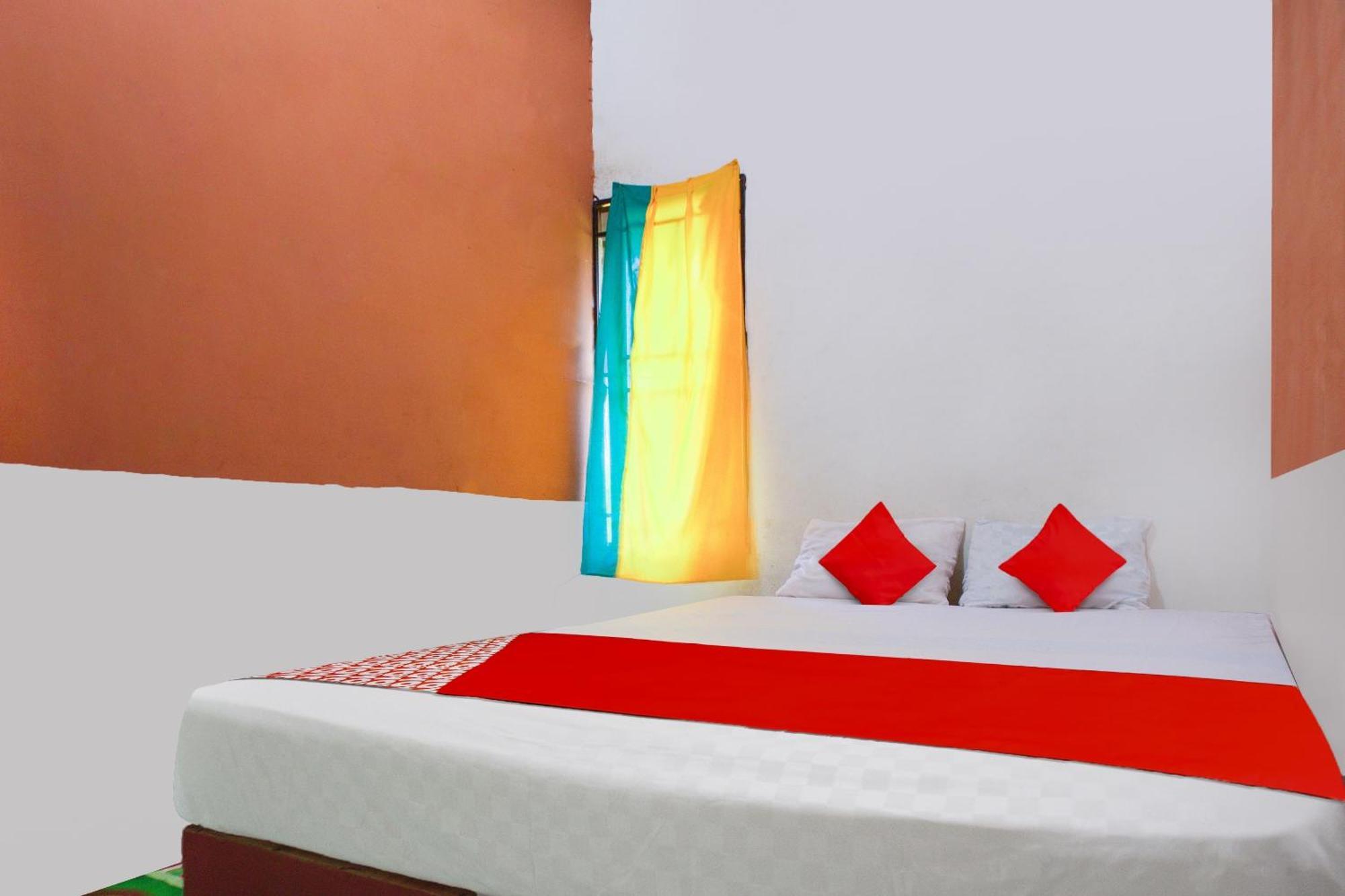 Hotel Oyo 91051 Ratu 354 Pontianak